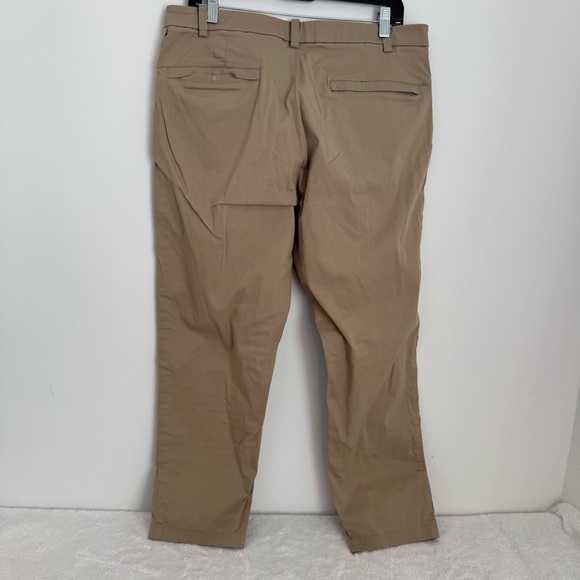 Lululemon ABC Classic-Fit Men Trouser 33 - Picture 3 of 12